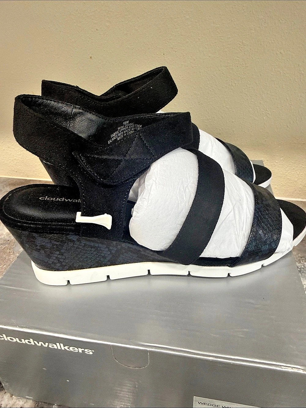Cloudwalkers Wini Wedge Sandal Black & White new